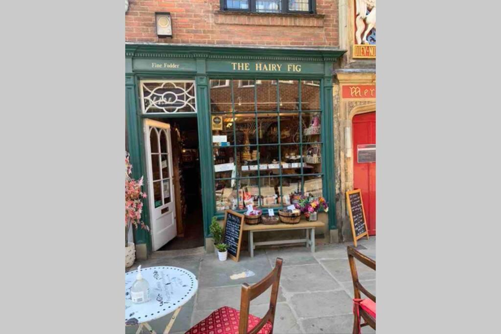 Rumah liburan Quirky Central House York